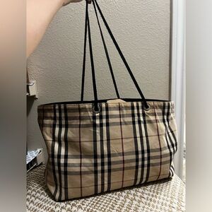 Burberry Novacheck Tote